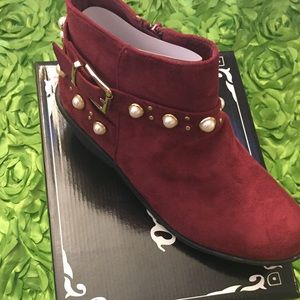 Weebo Burgundy Plum Booties